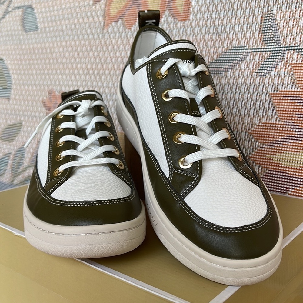 MICHAEL KORS
SHEA LACE UP
FAUX LEATHER
49F3SHFSIL
OLIVE
NEW - Picture 10 of 16